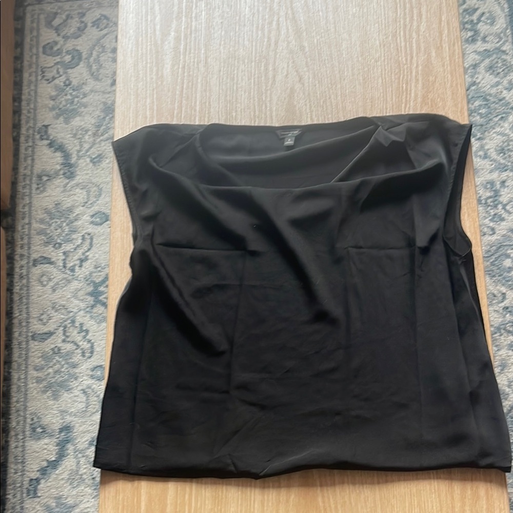 Banana Republic Black Muscle Tee